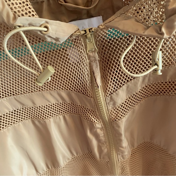 Women’s Mesh Running / Yoga Jacket Size Medium - Picture 4 of 8